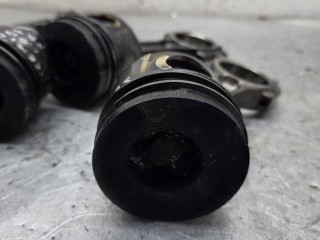 Поршень, Renault Scenic 2 2003-2006