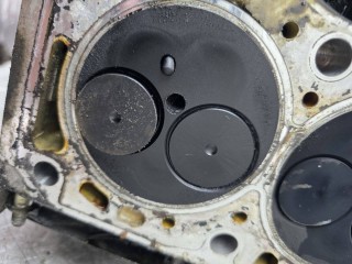 головка блока цилиндров, ориг. номер G12000837, Volvo V40 1999-2002