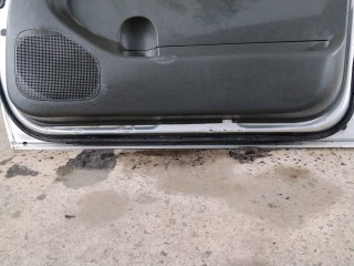 Дверь передняя правая, Nissan Navara D40 2005-2010