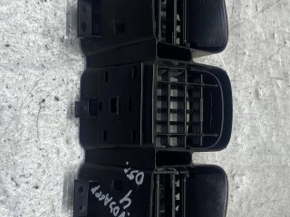 Дефлектор обдува салона, ориг. номер 05009038AA, P12221078A, Chrysler Voyager 4 2004-2008