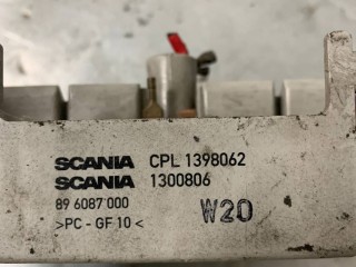блок предохранителей, ориг. номер 1398062, 1300806, 1320850, 1361031, Scania R 1995-2007