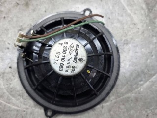 динамик двери задней левой, ориг. номер 8200110683, Renault Megane 2 2002-2006