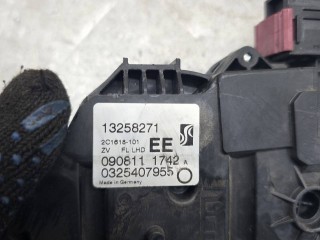 замок двери передней левой, ориг. номер 13258271, Opel Corsa D 2011-2014