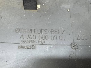 Накладка декоративная, ориг. номер A9406800707, Mercedes-Benz Atego 1998-2013
