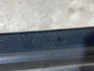 ус под фару правый, ориг. номер 90580652, Opel Zafira A [рестайлинг] 2003-2006