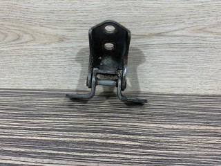 петля двери, Mazda 6 1 поколение [рестайлинг] 2002-2005