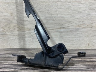 петля капота, Kia Carens 1 поколение [рестайлинг] 2002-2006