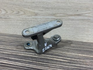 Петля двери левой Mercedes-Benz B W245 2005-2008