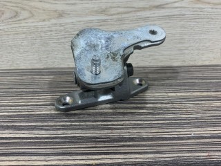 Петля двери правой Mercedes-Benz B W245 2005-2008