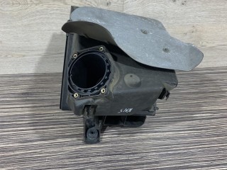 Корпус воздушногo фильтра Volkswagen Passat B5 1996-2001