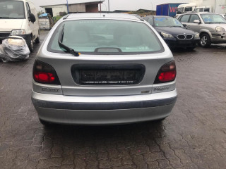 Renault Megane 1 поколение 1996г. 1.6 л. - фото №1