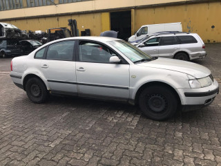 Volkswagen Passat B5 2000г. 1.6 л. - фото №2