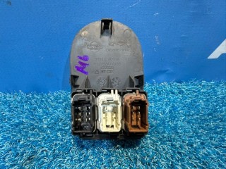 кнопки подогрева сидений, ориг. номер 25500-JD01B, 25500-JD01A, Nissan Qashqai 2006-2010