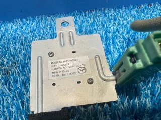 Антенна GPS, ориг. номер BHP166DY0A, Mazda 3 2013-2016