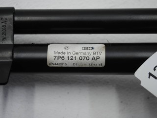 Трубка охлаждающей жидкости, ориг. номер 7P6121070AP, Volkswagen Touareg 2 2010-2014