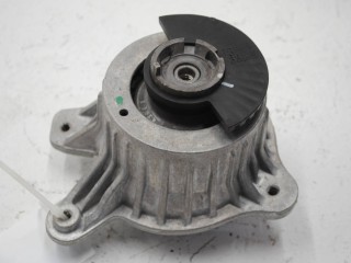 Подушка крепления двигателя, ориг. номер A2052406717, Mercedes-Benz C-Класс W204/S204/C204 рест 2011-2015