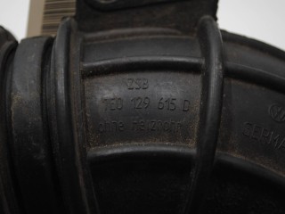 патрубок воздушного фильтра, ориг. номер 7E0129615D, Volkswagen Transporter T5 2002-2009