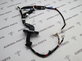 Дверная проводка передней, ориг. номер 8215276131, Lexus CT 2010-2014