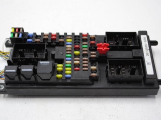 Блок предохранителей, ориг. номер FK7214F041AE, LR078822, Land Rover Discovery Sport 2014-2019