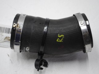 Патрубок интеркулера, ориг. номер GJ326K863AA, LR071998, Land Rover Discovery Sport 2014-2019