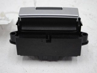 Кнопка ручного тормоза (ручника), ориг. номер FK722B623AA, LR060857, Land Rover Discovery Sport 2014-2019
