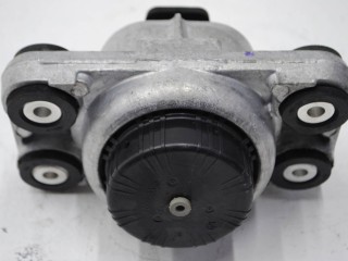 Подушка крепления двигателя, ориг. номер LR123907, FPLA6A003BC, LR057632, FPLA6A003BB, Land Rover Range Rover 4 2012-2017