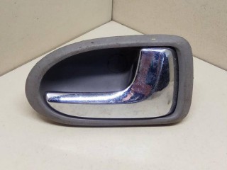 ручка внутренняя двери передней правой, Mazda Premacy 1 поколение 1999-2001