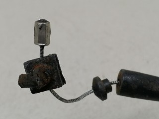 трос капота, ориг. номер 7700421505, 7700834378, Renault Megane 1 поколение 1995-1999