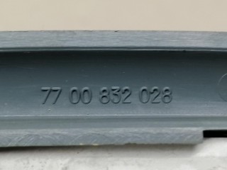 фонарь салона (плафон), ориг. номер 7700832028, Renault Megane 1 поколение 1995-1999