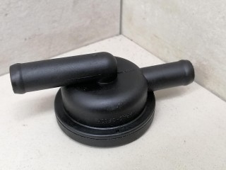 маслоотделитель (сапун), ориг. номер 8200045745, 3911171919, Renault Megane 1 поколение 1995-1999