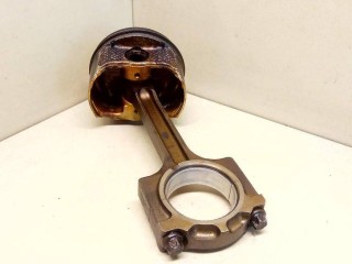 поршень, Mazda 6