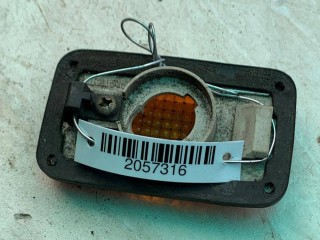 повторитель поворота на крыле, Nissan Primera P10 1990-1997