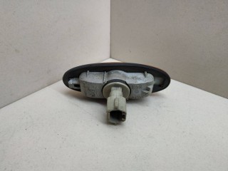 повторитель поворота на крыле, ориг. номер 046-4120, Mazda Premacy 1 поколение [рестайлинг] 2001-2005