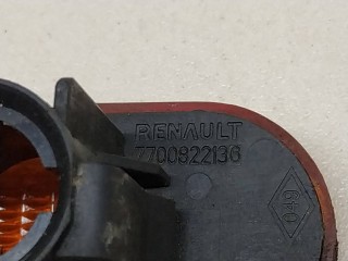 повторитель поворота на крыле левый, ориг. номер 7700822136, Renault Megane 1 поколение 1995-1999