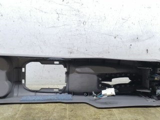 консоль салона, Nissan Almera Tino V10 2000-2003