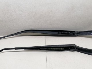 поводок стеклоочистителя правый, Hyundai Tucson 1 поколение 2004-2010