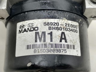блок ABS, ориг. номер 58900-2E000, 58920-2E000, BH60103400, 5WY7507B, Hyundai Tucson 1 поколение 2004-2010