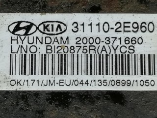 насос топливный в бак, ориг. номер 31110-2E960, Hyundai Tucson 1 поколение 2004-2010