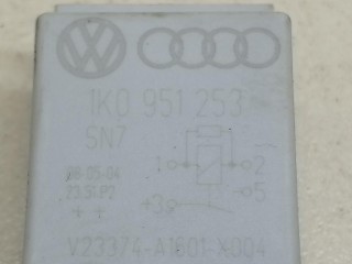 блок реле, ориг. номер 141951253B, 1K0951253, 20240072, 1K1939503, Volkswagen Passat B6 2005-2010