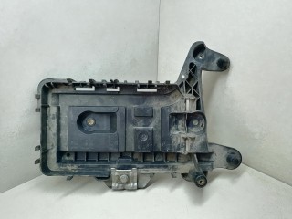 полка аккумулятора, ориг. номер 1K0915333, Volkswagen Passat B6 2005-2010