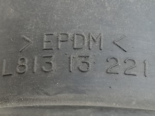 патрубок воздушного фильтра, ориг. номер L81313221, Mazda 6 1 поколение 2002-2005