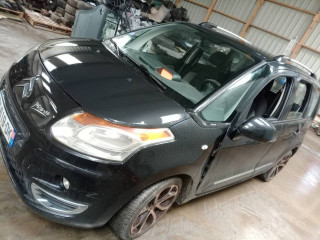 Citroen C3 Picasso 1 поколение 2012г. 1.4 л. - фото №1