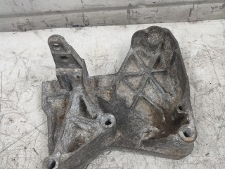 кронштейн двигателя Renault Megane 2 поколение 2002-2006, 8200293844