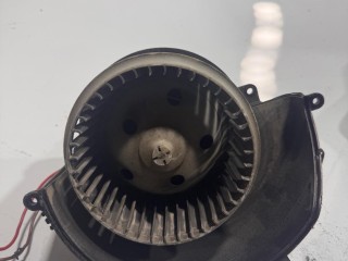 моторчик печки Opel Astra H 2004-2007, 881061491