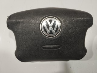 подушка безопасности водителя Volkswagen Passat B5 1996-2001, левый руль, 3B0880201M