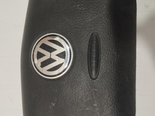 подушка безопасности водителя Volkswagen Passat B5 1996-2001, левый руль, 1J0880201E