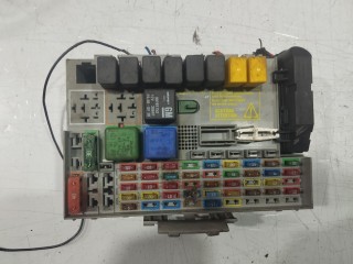 блок предохранителей Opel Astra G 1998-2009, 24412497