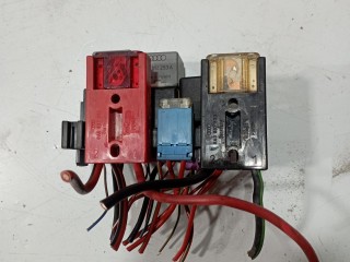 блок предохранителей Volkswagen Passat B5 1996-2001, 8D0937503C