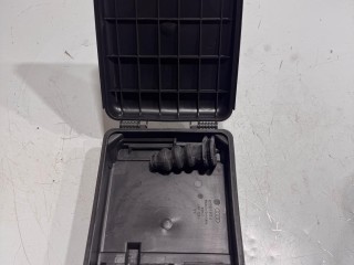 крышка блока предохранителей Audi A6 C5 1997-2001, 8D0927355A