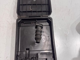 крышка блока предохранителей Audi A6 C5 1997-2001, 8D0927355A